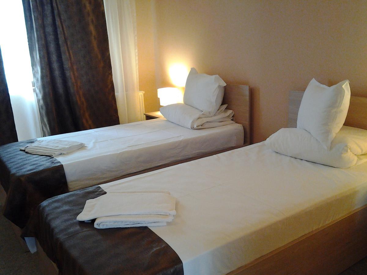 Hostel Nova Route Năvodari Esterno foto
