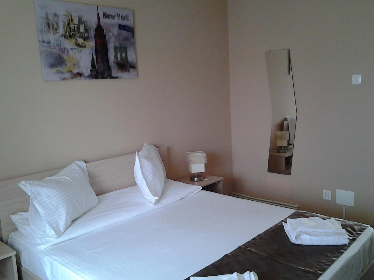 Hostel Nova Route Năvodari Esterno foto